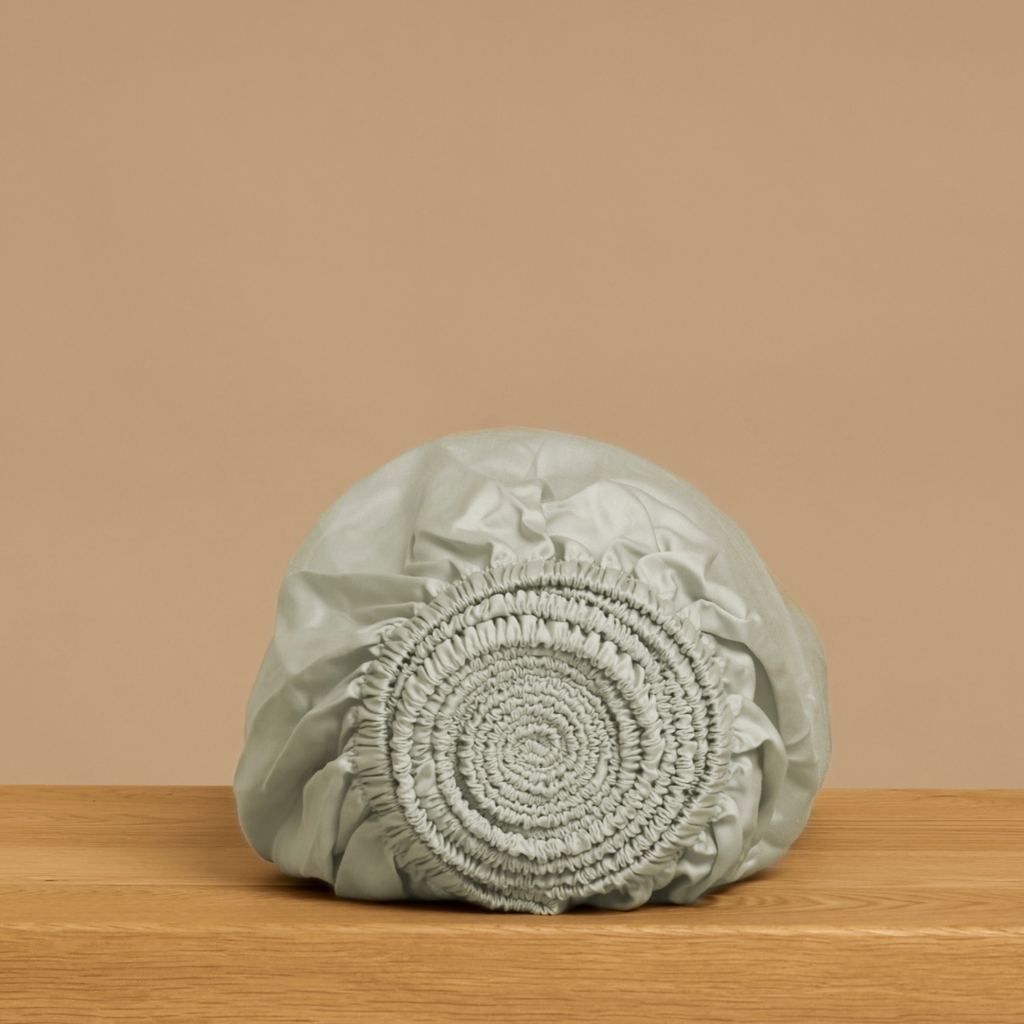 TENCEL™ – Satin-Spannbettlaken Graugrün